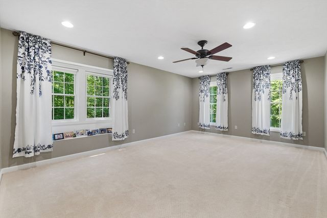 34 Beechwood Cir, Northborough, MA 01532