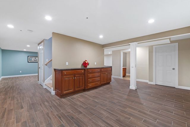 34 Beechwood Cir, Northborough, MA 01532