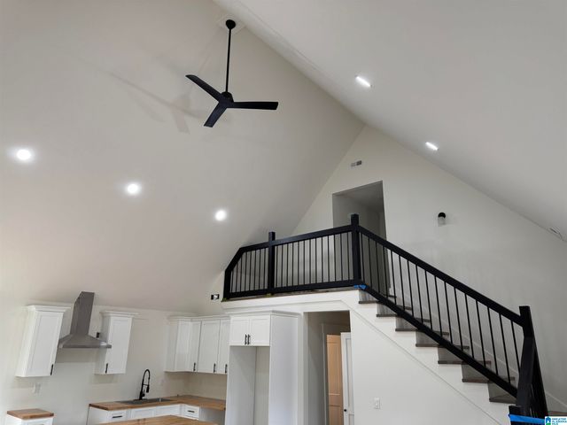 221 SHEFFIELD DRIVE, Oneonta, AL 35121