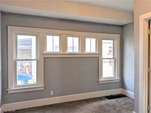 864 10th Street NE, Massillon, OH 44646