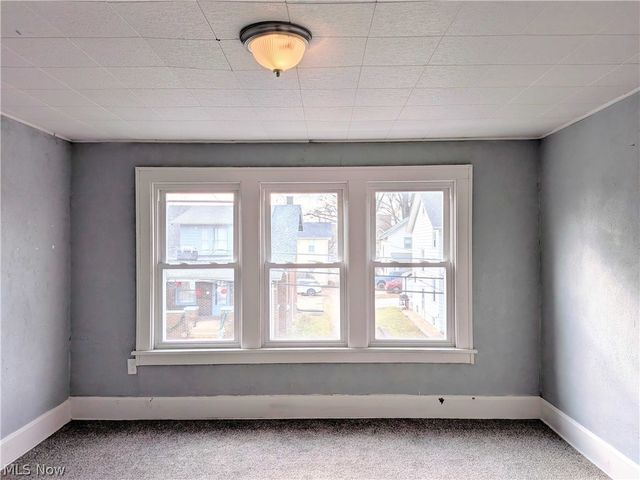 864 10th Street NE, Massillon, OH 44646