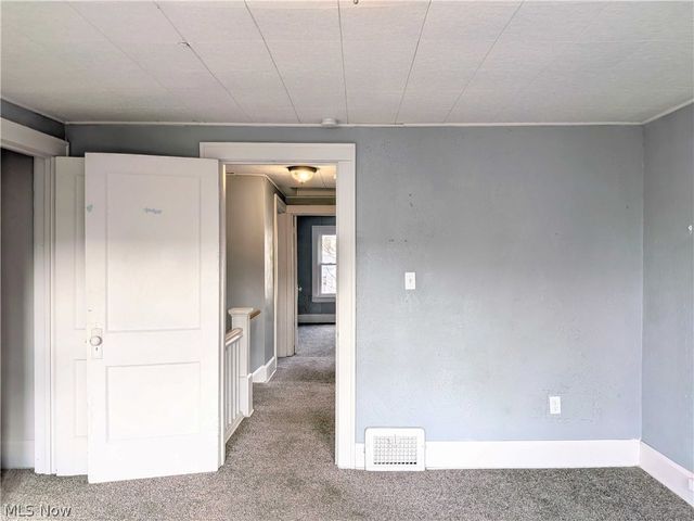 864 10th Street NE, Massillon, OH 44646