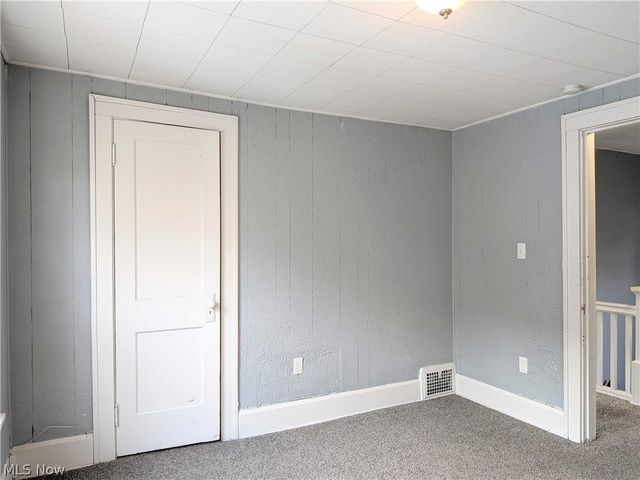 864 10th Street NE, Massillon, OH 44646