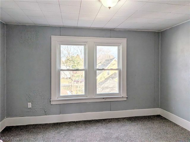 864 10th Street NE, Massillon, OH 44646