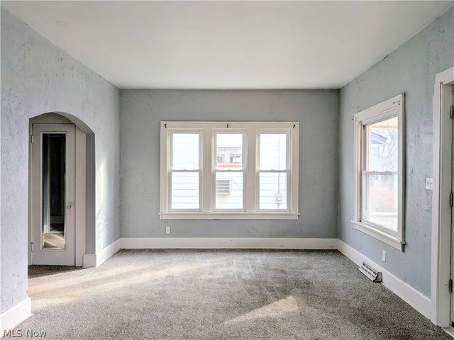 864 10th Street NE, Massillon, OH 44646