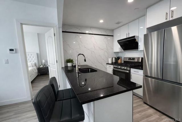 14427 Sanford Avenue 4L, Flushing, NY 11355