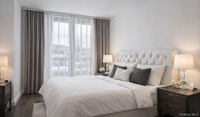 14427 Sanford Avenue 4L, Flushing, NY 11355