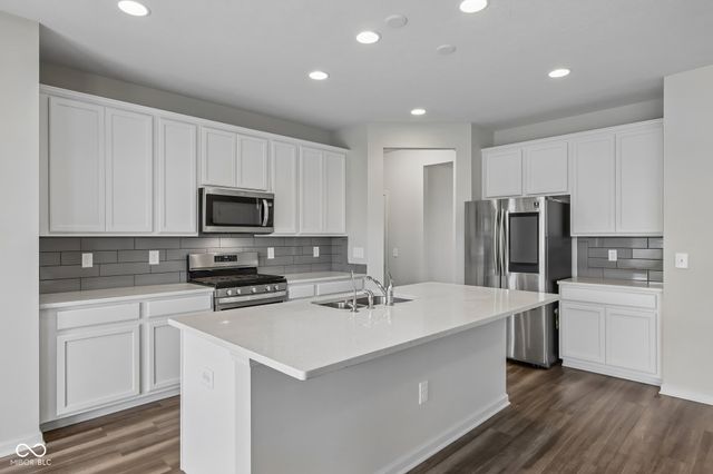 1438 Sunset Boulevard, Avon, IN 46123