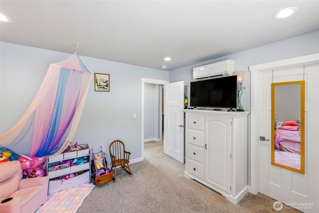 5584 Madrona Avenue NE, Bremerton, WA 98311
