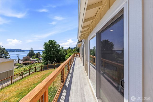 5584 Madrona Avenue NE, Bremerton, WA 98311
