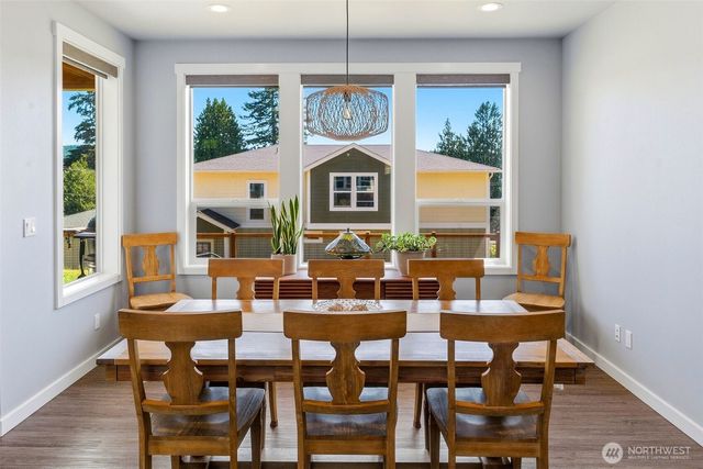 5584 Madrona Avenue NE, Bremerton, WA 98311