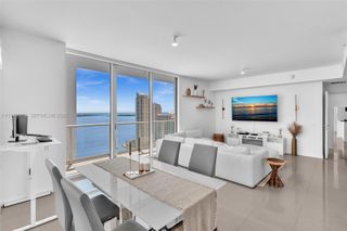 300 S Biscayne Blvd 2916, Miami, FL 33131