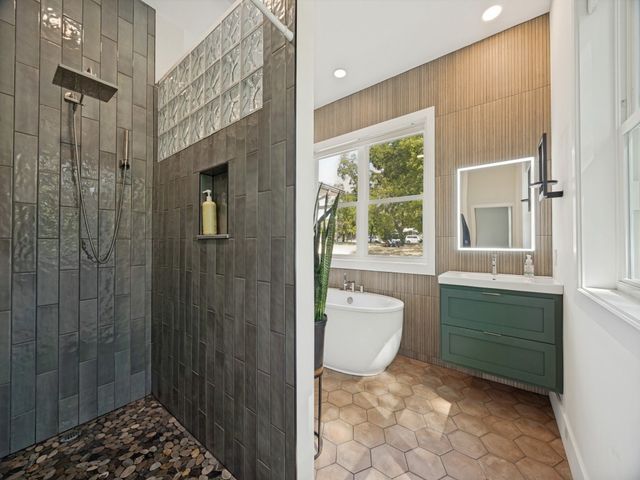 2530 Flora Lane, Denison, TX 75020