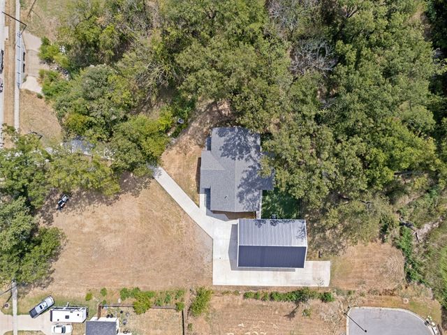 2530 Flora Lane, Denison, TX 75020