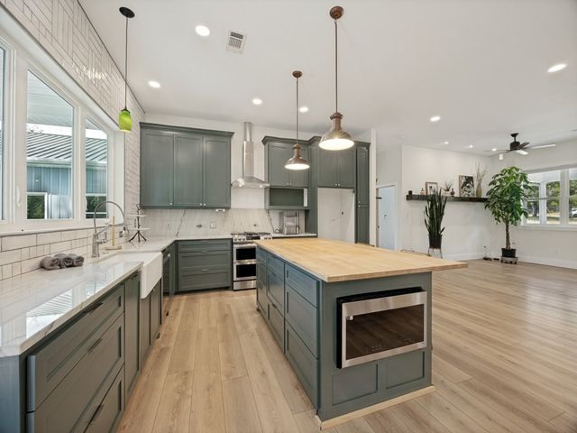 2530 Flora Lane, Denison, TX 75020