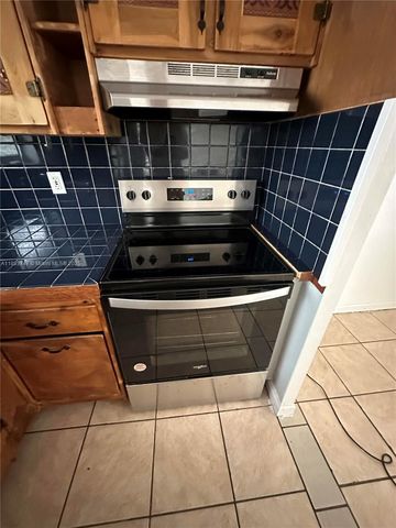 1801 S Treasure Dr 323, North Bay Village, FL 33141