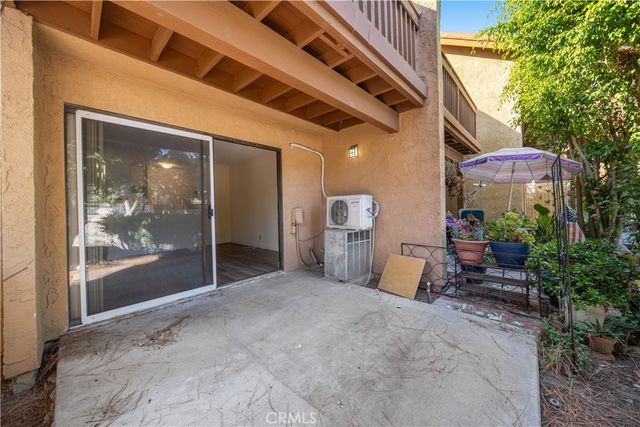 208 Orange Blossom, Irvine, CA 92618