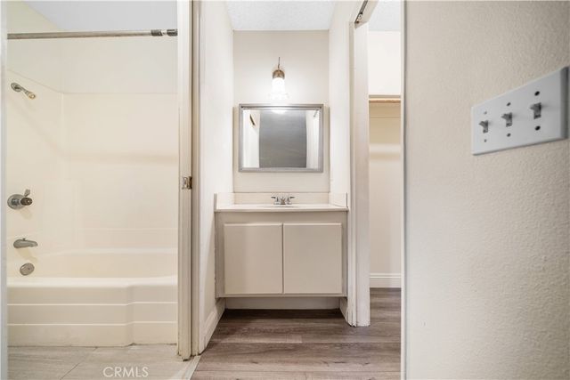 208 Orange Blossom, Irvine, CA 92618