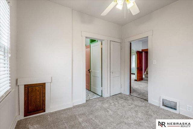 2244 S 33rd Street, Lincoln, NE 68506