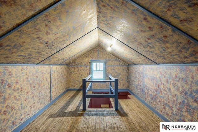 2244 S 33rd Street, Lincoln, NE 68506