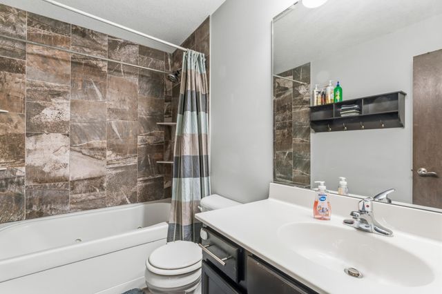 59 Southfork Place SE, Kasson, MN 55944