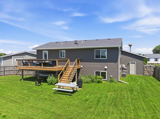 59 Southfork Place SE, Kasson, MN 55944