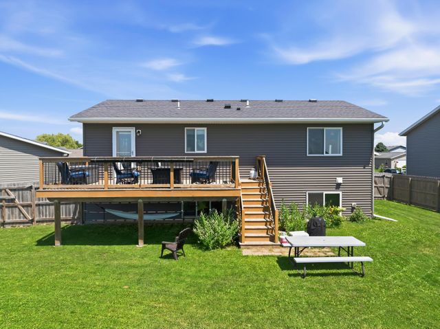 59 Southfork Place SE, Kasson, MN 55944