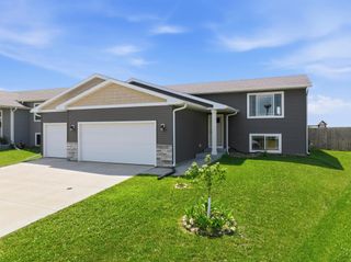 59 Southfork Place SE, Kasson, MN 55944