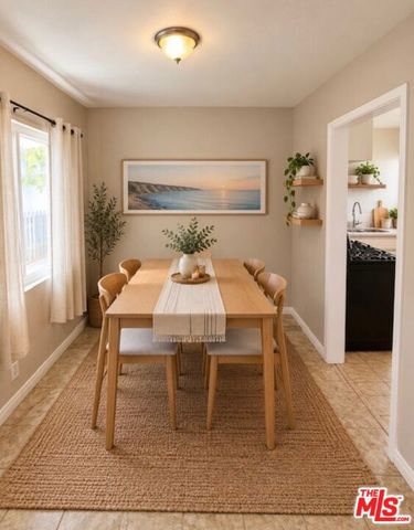 12206 Washington Place, Los Angeles, CA 90066