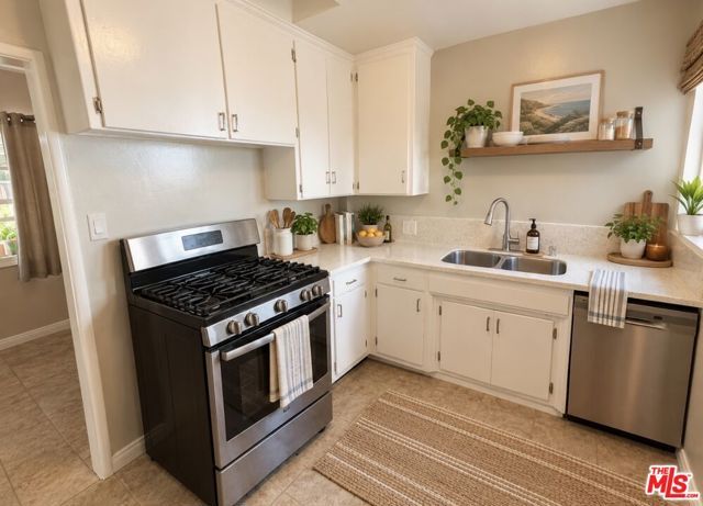 12206 Washington Place, Los Angeles, CA 90066