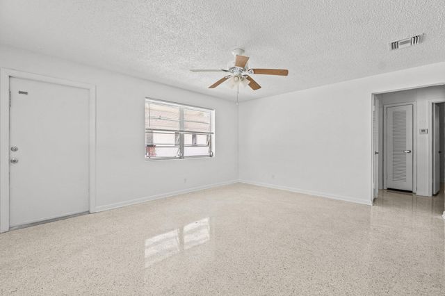 211 Sunrise Avenue 5, Lantana, FL 33460