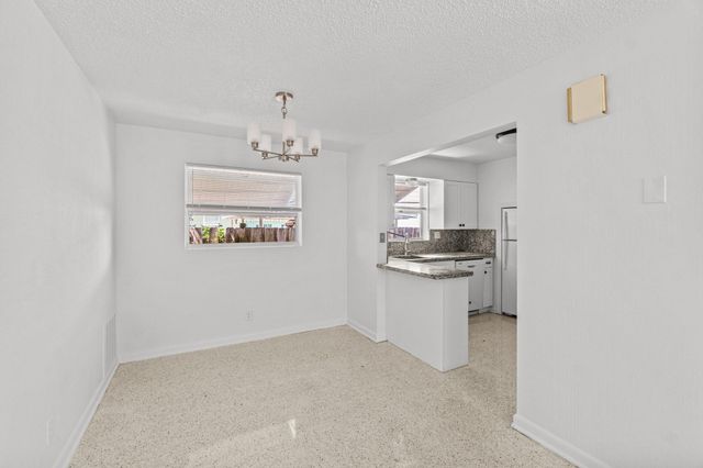 211 Sunrise Avenue 5, Lantana, FL 33460
