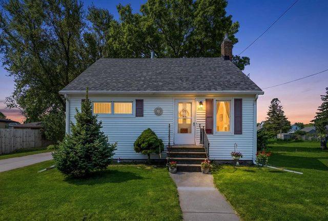 1341 OTTER AVENUE, Oshkosh, WI 54901