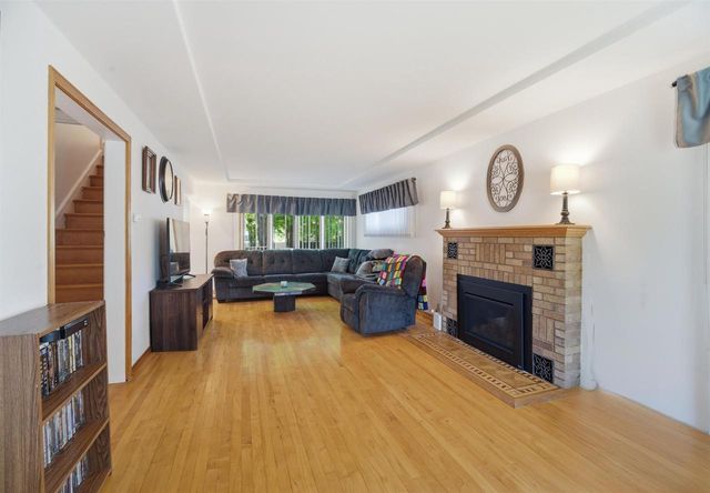 1341 OTTER AVENUE, Oshkosh, WI 54901