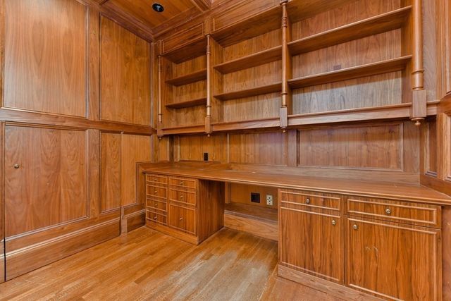 17 Willow Street 1, Boston, MA 02108