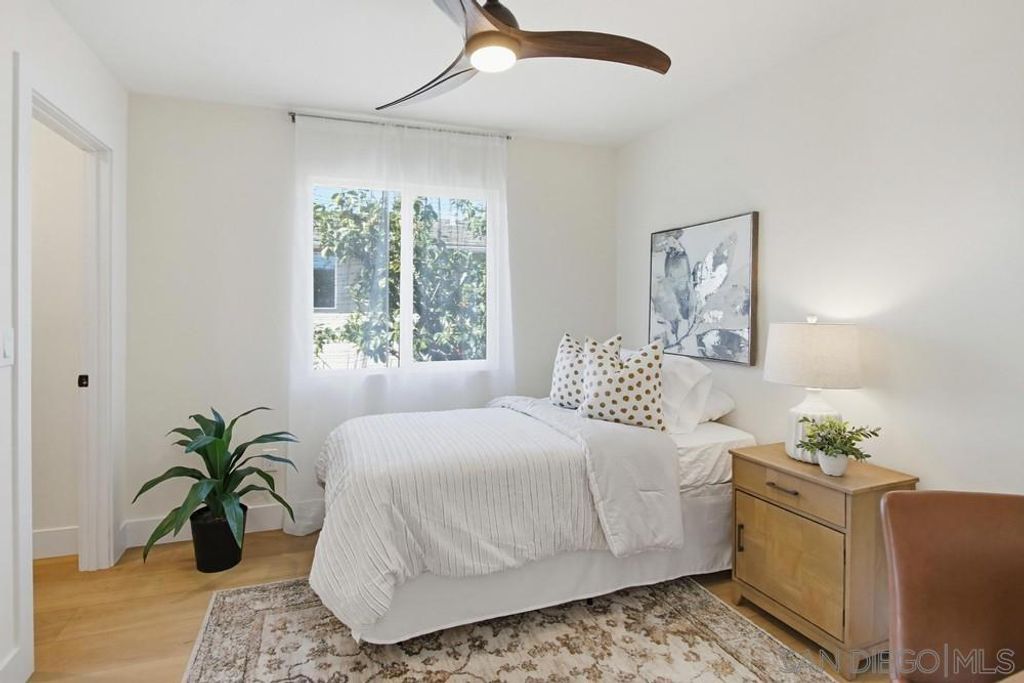 Image 25 of property listing at 2910 Erie St, San Diego, CA 92117