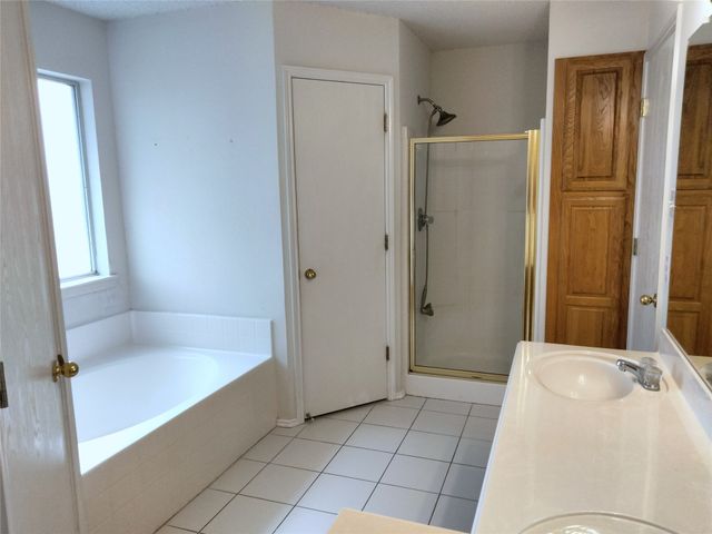 309 Odell Street, Cleburne, TX 76033