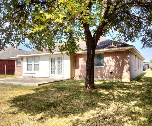309 Odell Street, Cleburne, TX 76033