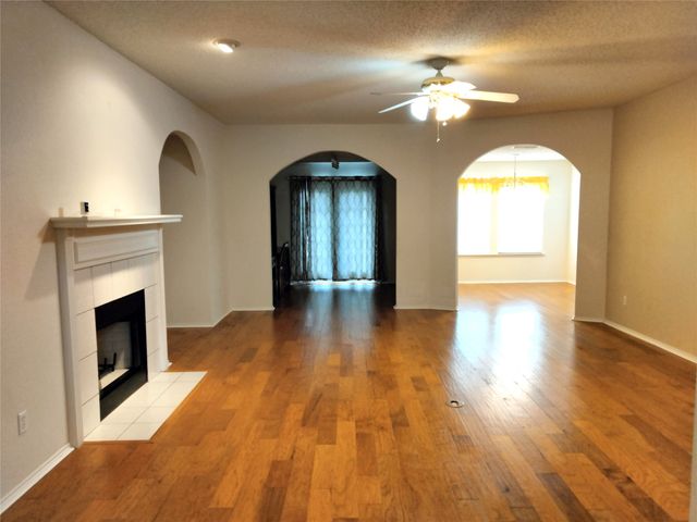 309 Odell Street, Cleburne, TX 76033