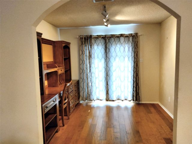 309 Odell Street, Cleburne, TX 76033