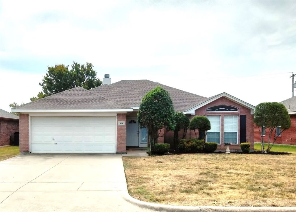 309 Odell Street, Cleburne, TX 76033 — photo 2