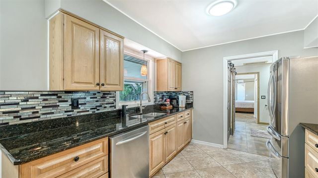 3818 GOCIO ROAD, Sarasota, FL 34235