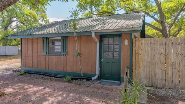 3818 GOCIO ROAD, Sarasota, FL 34235