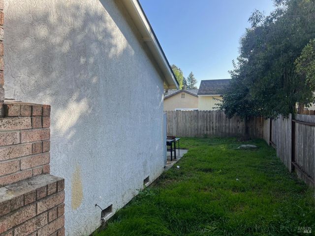 523 Blue Wing Dr, Suisun City, CA 94585