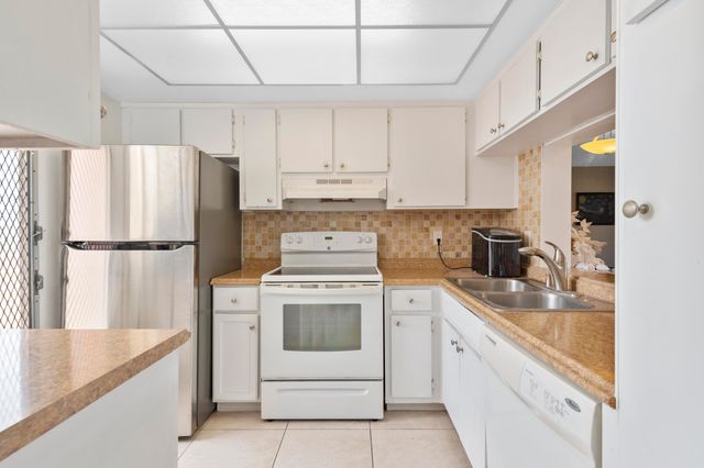 1101 Crystal Lake Drive 309, Deerfield Beach, FL 33064