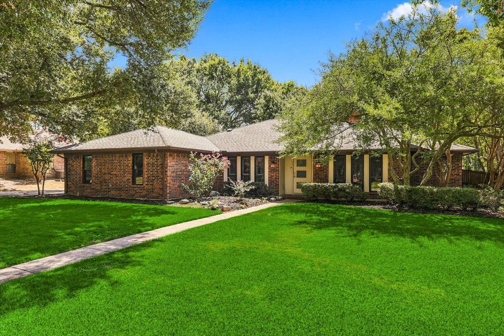 541 Briarglen Drive, Coppell, TX 75019 — photo 2