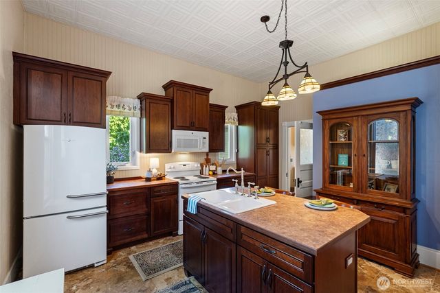 530 Adams Street, Port Townsend, WA 98368