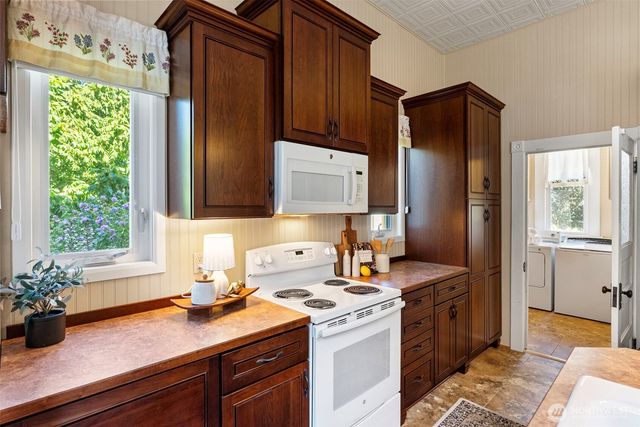 530 Adams Street, Port Townsend, WA 98368