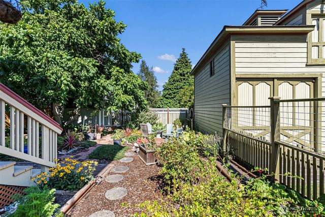 530 Adams Street, Port Townsend, WA 98368