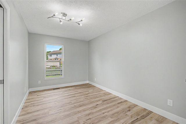1933 Glen Meadow Way, Beavercreek, OH 45432